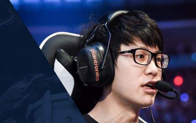 足还是个人 足还是个人